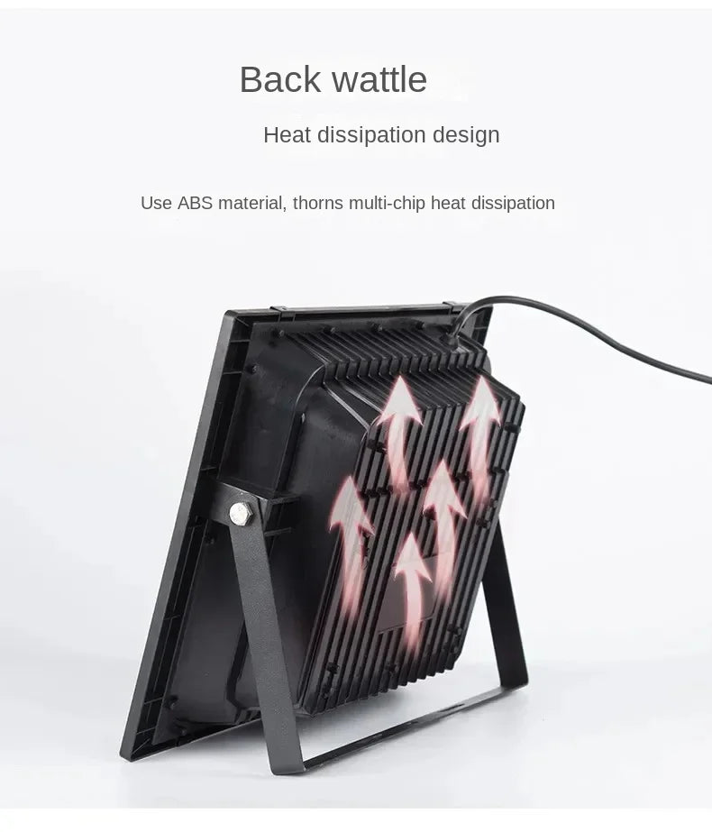 Foco Solar 30W IP67 con Control Remoto – Iluminación Solar para Exteriores