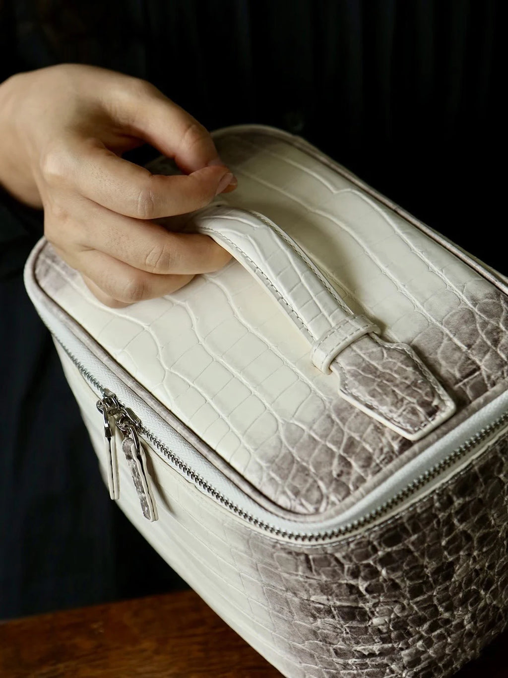 Neceser de maquillaje de piel de vaca de primera capa con estampado de cocodrilo, gran capacidad, estuche de viaje para artículos de aseo femenino, organizador clásico, bolsa de cosméticos